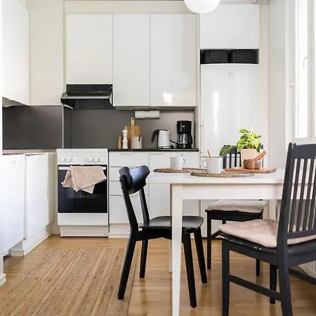 Apartamento Near Haemeenpuisto, Private Sauna!