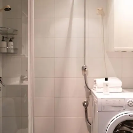 Near Haemeenpuisto, Private Sauna! Apartamento Tampere