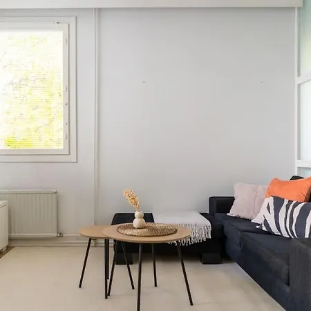 Apartamento Near Haemeenpuisto, Private Sauna! *